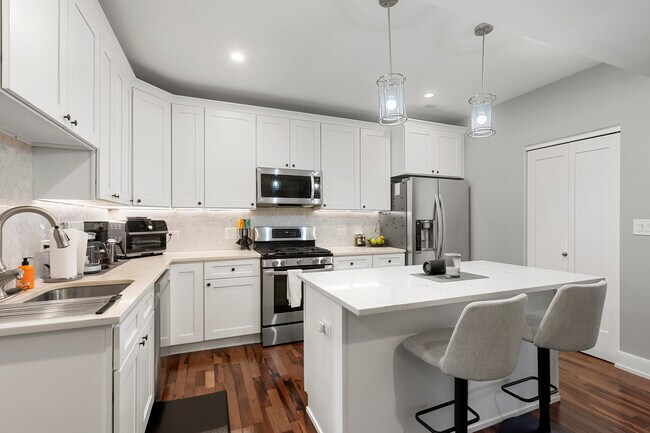 Photo - 3026 N Allen Ave Unidad 2