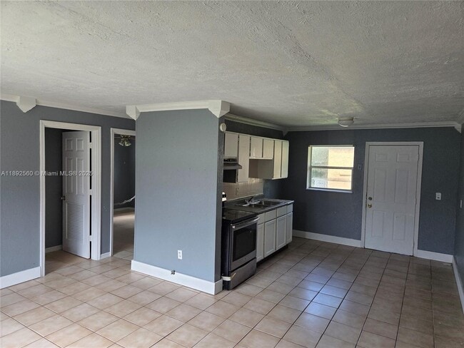 Building Photo - 505 N 23rd St Unit D