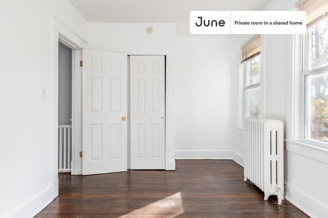 Photo - Room in Shared 3 bed/2 bath home Unidad C