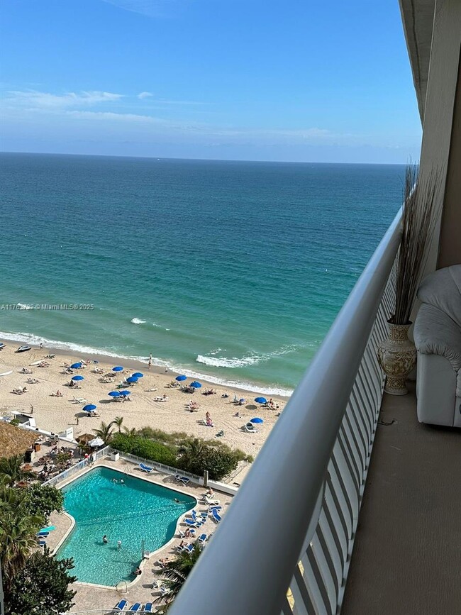 Building Photo - 4020 Galt Ocean Dr Unit 1407 Rental