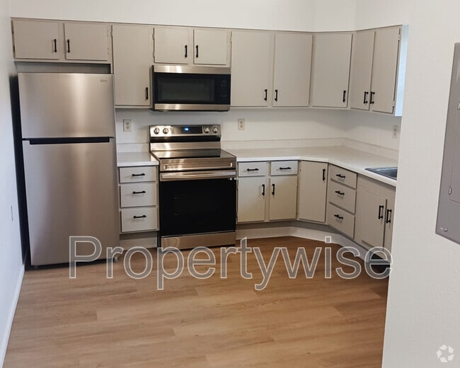 Building Photo - 770 N Main St Unit 7 Rental