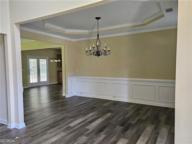 Photo - 5580 Hastings Terrace