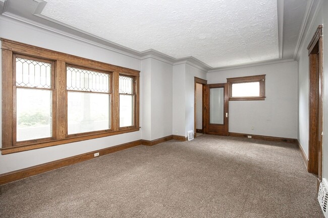 4 BED 1 BATH SINGLE FAMILY HOME IN CLEVELAND! - 4 BED 1 BATH SINGLE FAMILY HOME IN CLEVELAND!