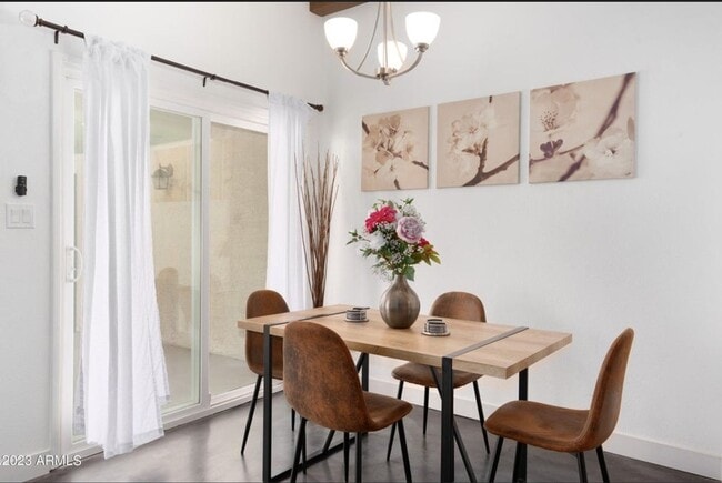 Photo - 2516 E 5th Pl