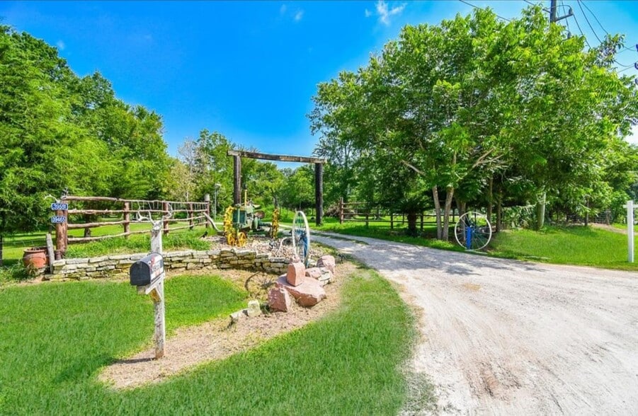 39551 Donigan Rd