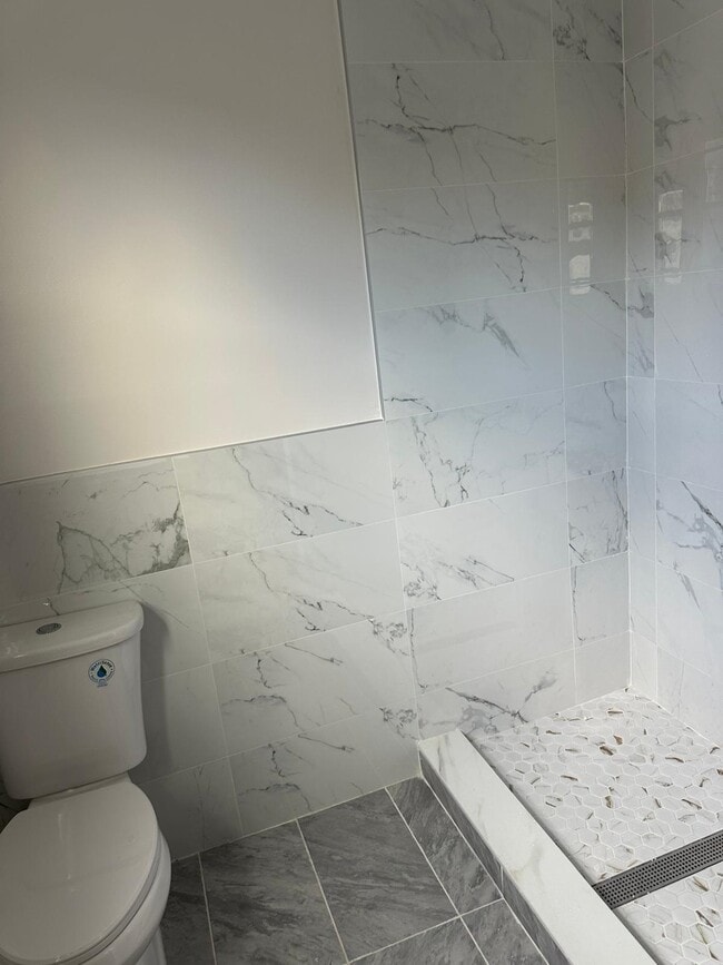 Photo - 143 W 26th St