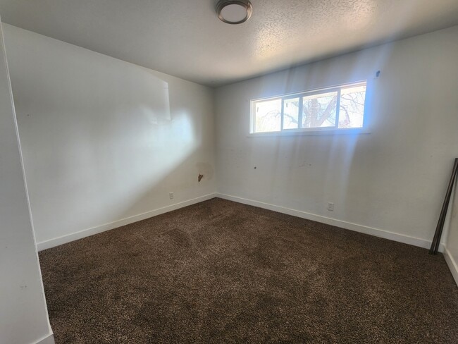 Photo - Harris Apartments Unit 4