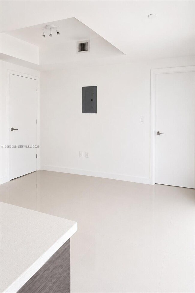 Photo - 500 Brickell Ave Unit 3200
