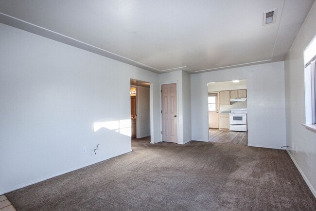 Photo - 8040 E Lakeshore Dr Unit Apt B
