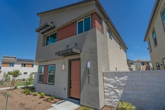 Building Photo - COMING SOON! Five Points 3 Bedroom Home in...