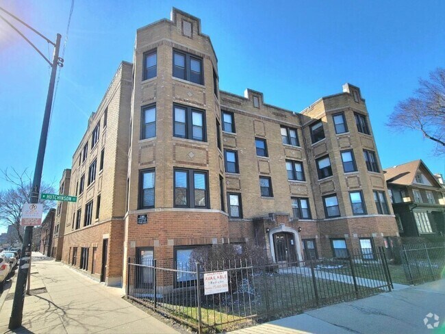 Building Photo - 4216 N Clark St Rental