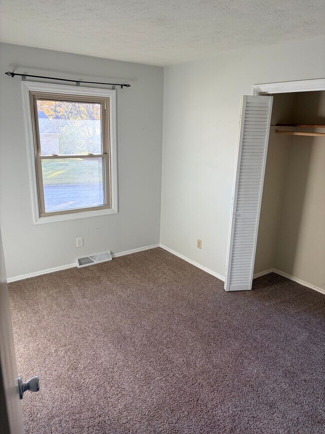 Photo - 3431 N Stoneycrest Rd