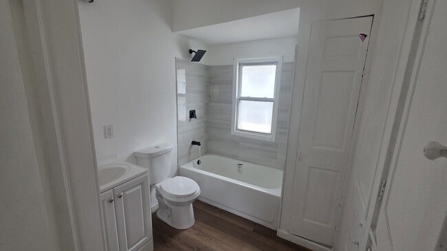 Photo - 3621 E 154th St Unit 1