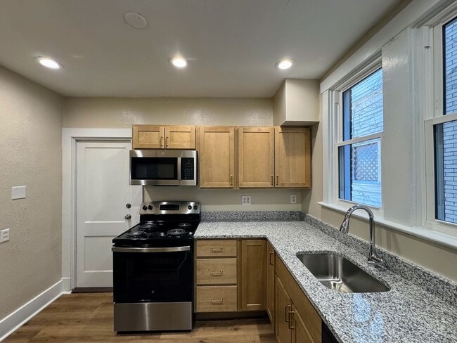 Photo - 1680 Potomac Ave Unidad 1