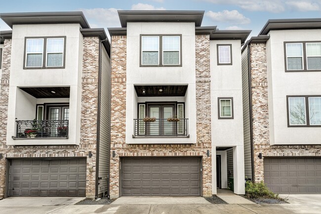 Building Photo - 5932 Petty St