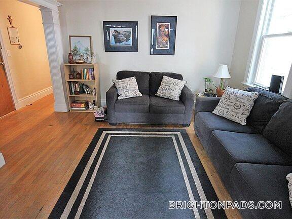 Photo - 1719 Commonwealth Ave Unidad 2