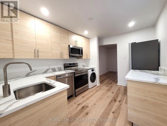 Photo - 145 St Andrew St Unité 2