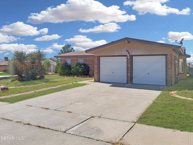 Photo - 1001 Shawnee Ln