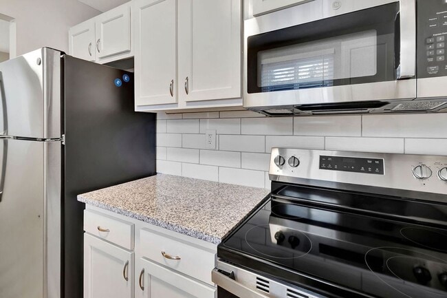 Photo - 43Hundred at Batavia