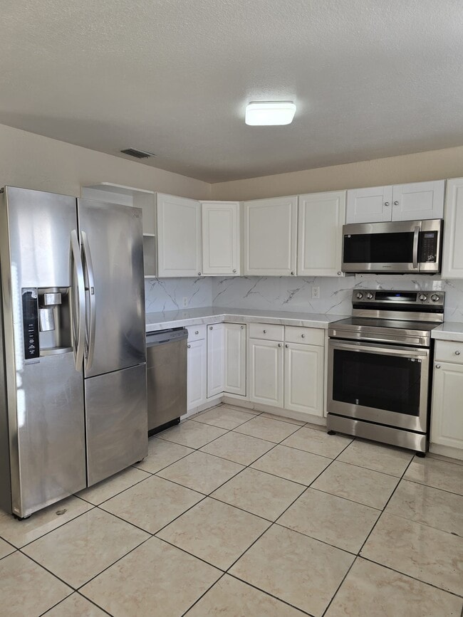 Photo - 28021 SW 142nd Ct