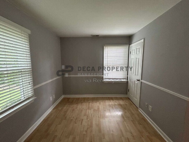 Photo - 1175 Gahan Dr