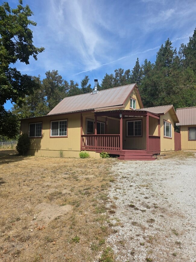 Building Photo - 2611 Burnt Valley Rd Rental