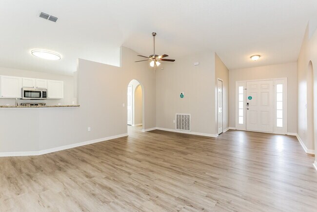 Photo - 8724 Merseyside Ave