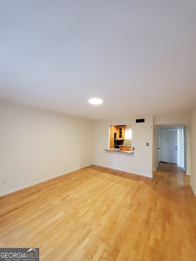 Photo - 5400 Roswell Rd Unit APT K 1