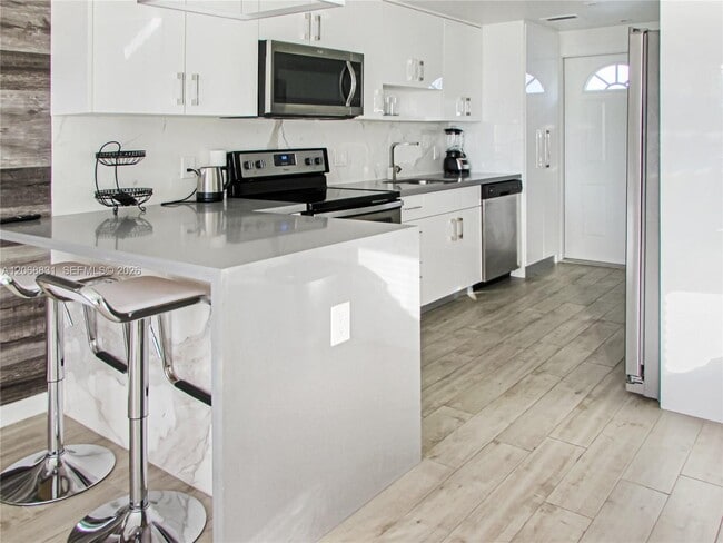 Photo - 9220 Biscayne Blvd Unit 3