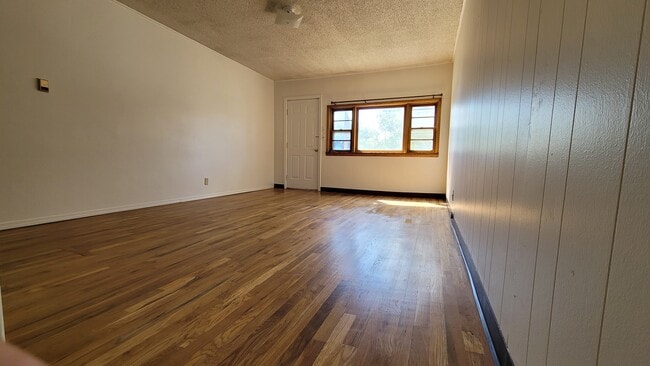 Building Photo - 1213 S 4th St Unit A Rental
