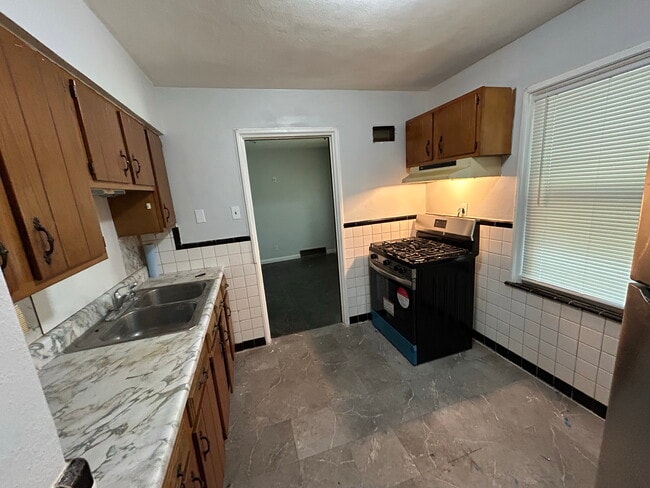 Photo - 2434 Akins Dr