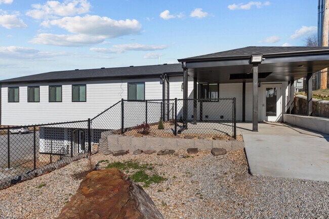 Photo - 164 Forsyth-Taneyville Rd Unit 13