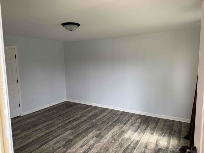 Photo - 5602-4 Aspen Ave Unit 02