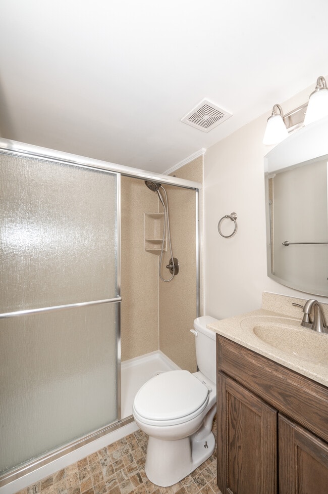 Photo - 7752 Montgomery Rd