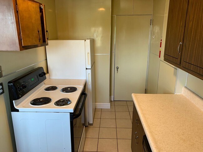 Photo - Charming Townhouse in a Beautiful Neighborhood