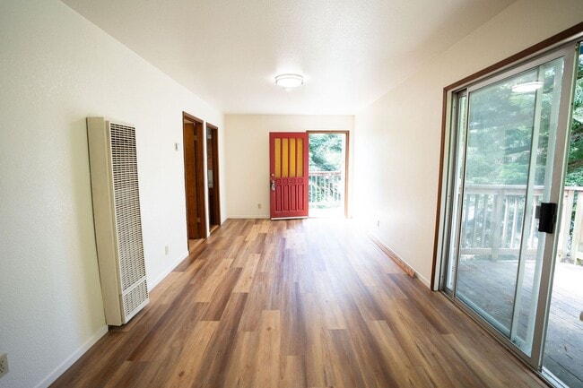 Photo - Remodeled 2-Bedroom Apartment for Rent