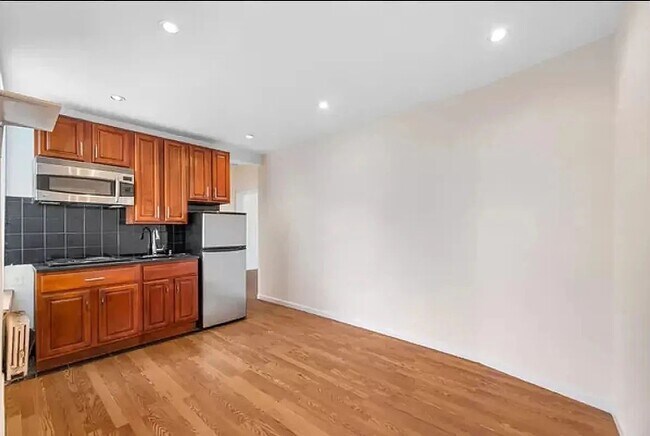 Photo - 619 East 5th Street Unit 29