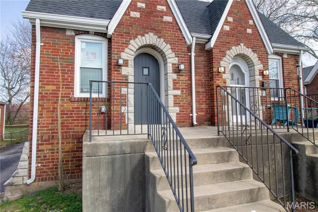 Building Photo - Sterling Pl Unit 9313