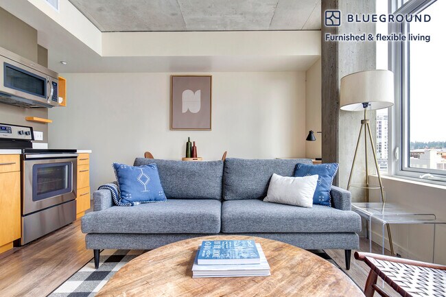 Photo - 11011 NE 9th St Unidad FL11-ID234