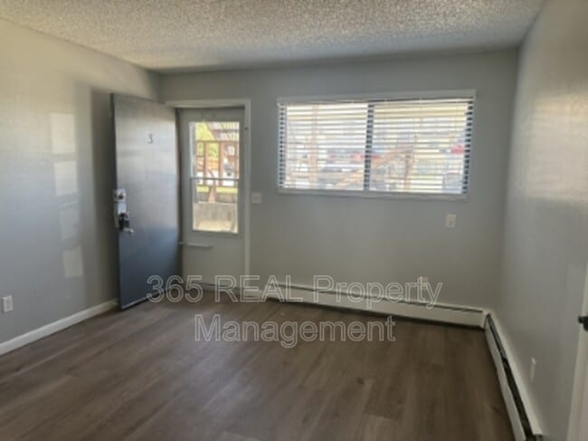 Building Photo - 2515 W 27th St Unit 3 Rental