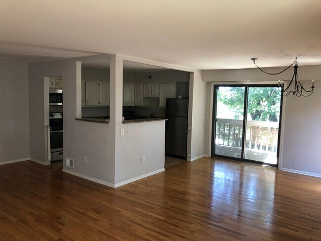 Photo - 1180 River Rd Unit 1