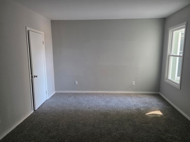 531 W Main St Unit 104