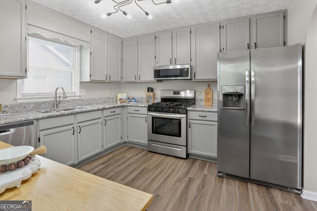 Photo - 2562 Kennesaw Springs Ct