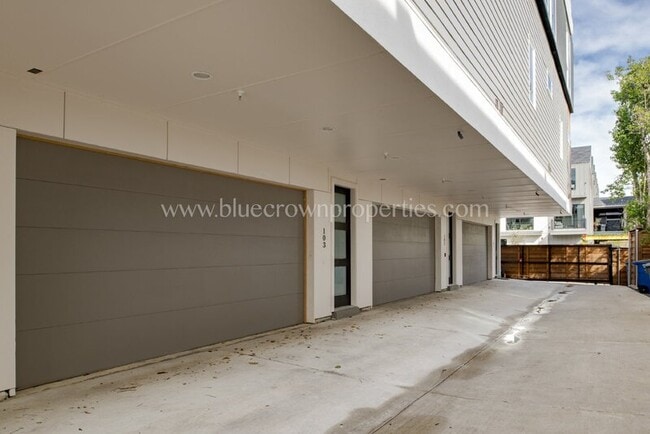 Photo - 2203 Moser Ave