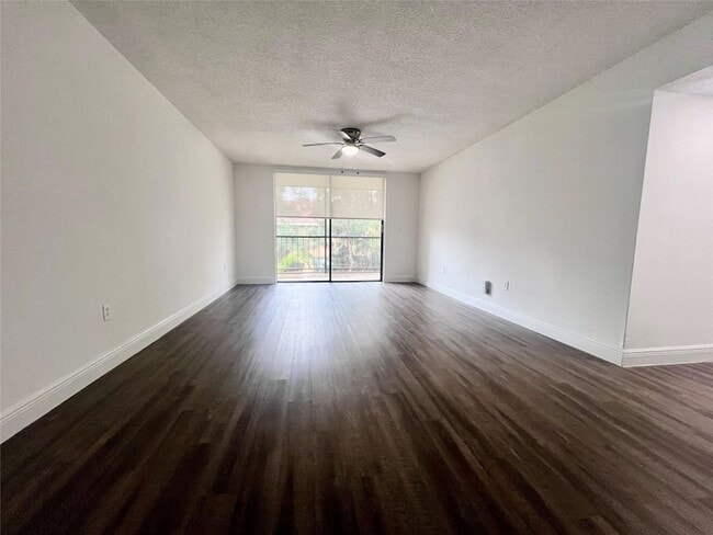 Photo - 17350 NW 68th Ave Unit 400-207