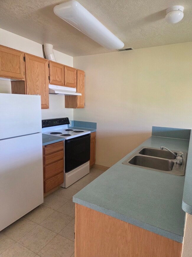2BD Kitchen