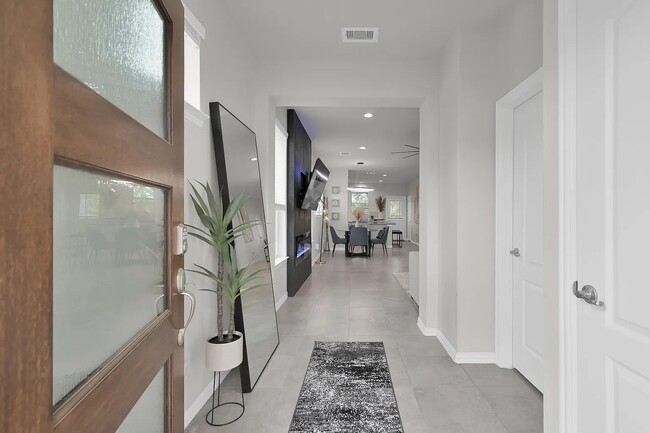 Photo - 40558 Berylline Ln.