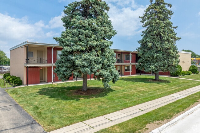 Building Photo - 17445-17455 Wildwood St Rental