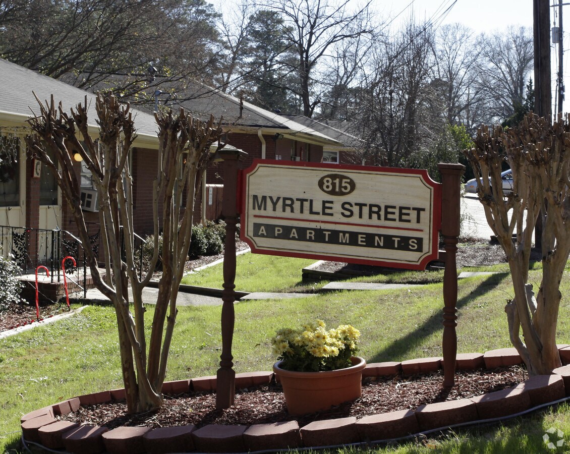 Myrtle Street Apartments - Myrtle Street Apartments