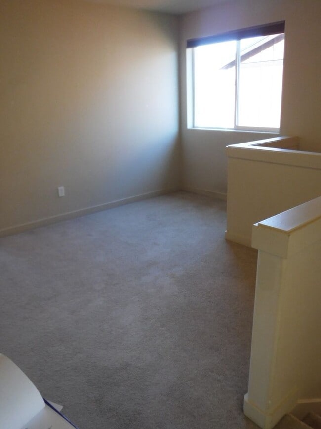 Photo - Conveniently Located 3 Bed/2.5 Bath Single...